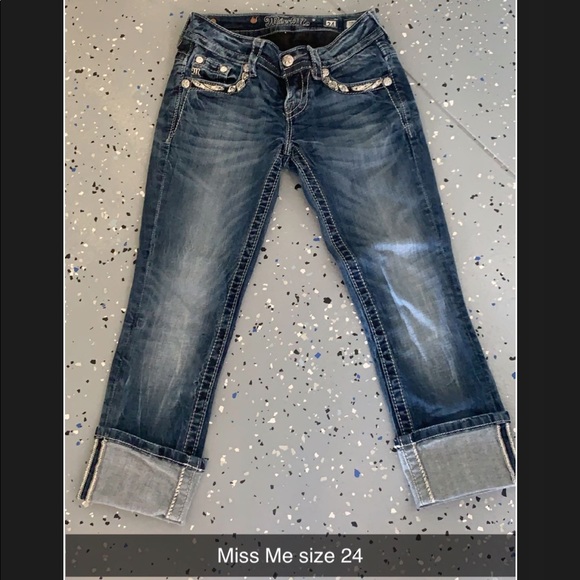 Miss Me Capri’s - Picture 1 of 3